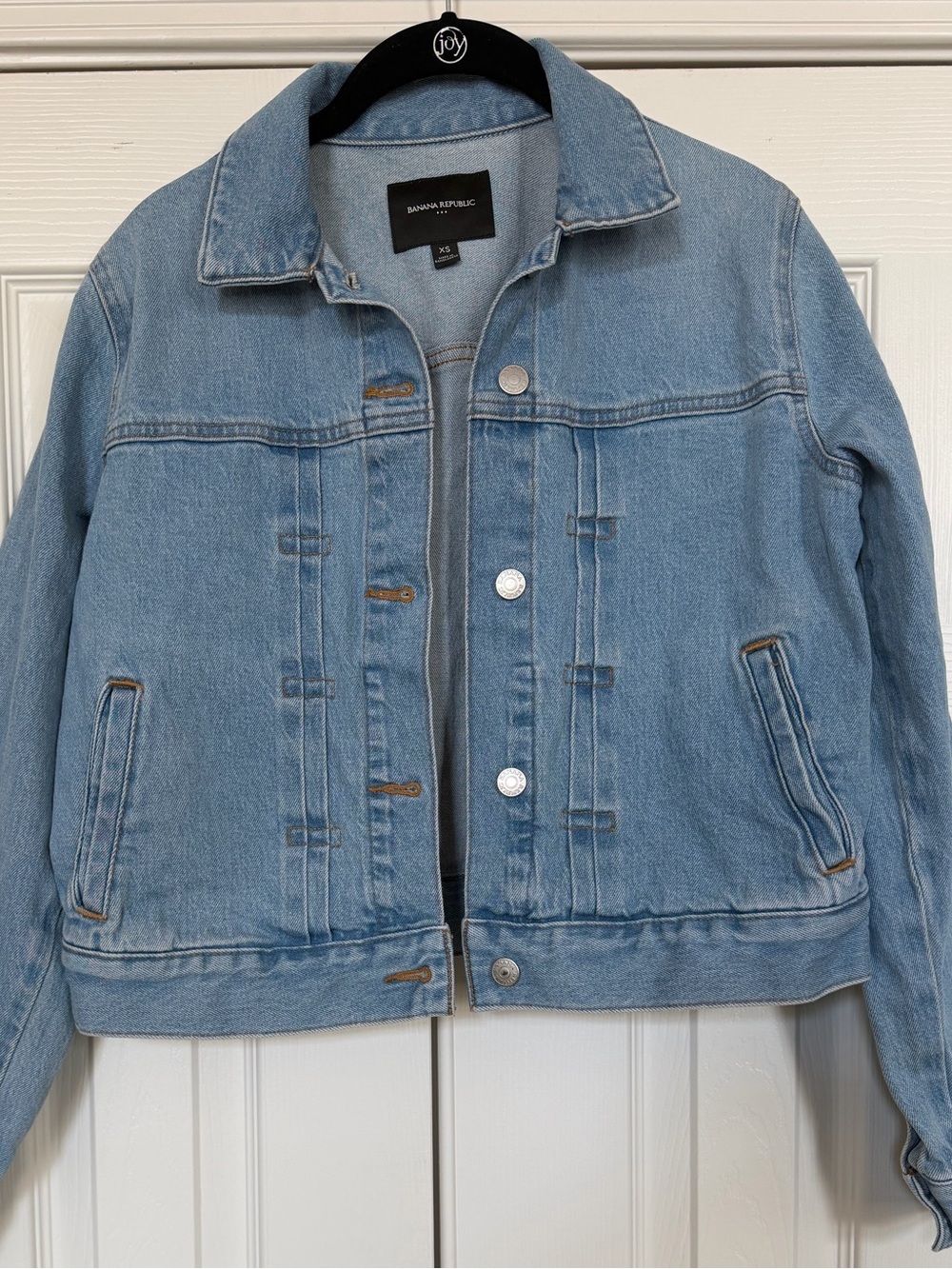 Banana Republic Light Wash Denim Jacket in Blue